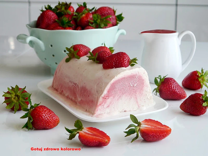 Semifreddo truskawkowe