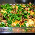 Pieczona pierś z kurczaka z suszonymi pomidorami i pieczarkami