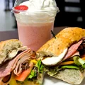 Znana sieć Fast Foodów w tarapatach?! Zamknięto tysiące restauracji!