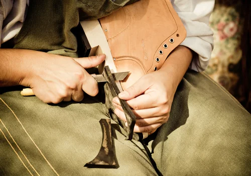 Dzień Szewca: Historia i Znaczenie Nietypowego Święta