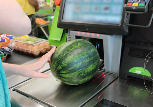 Kasy samoobsługowe podnoszą nasze rachunki? Paragony mówią same za siebie!