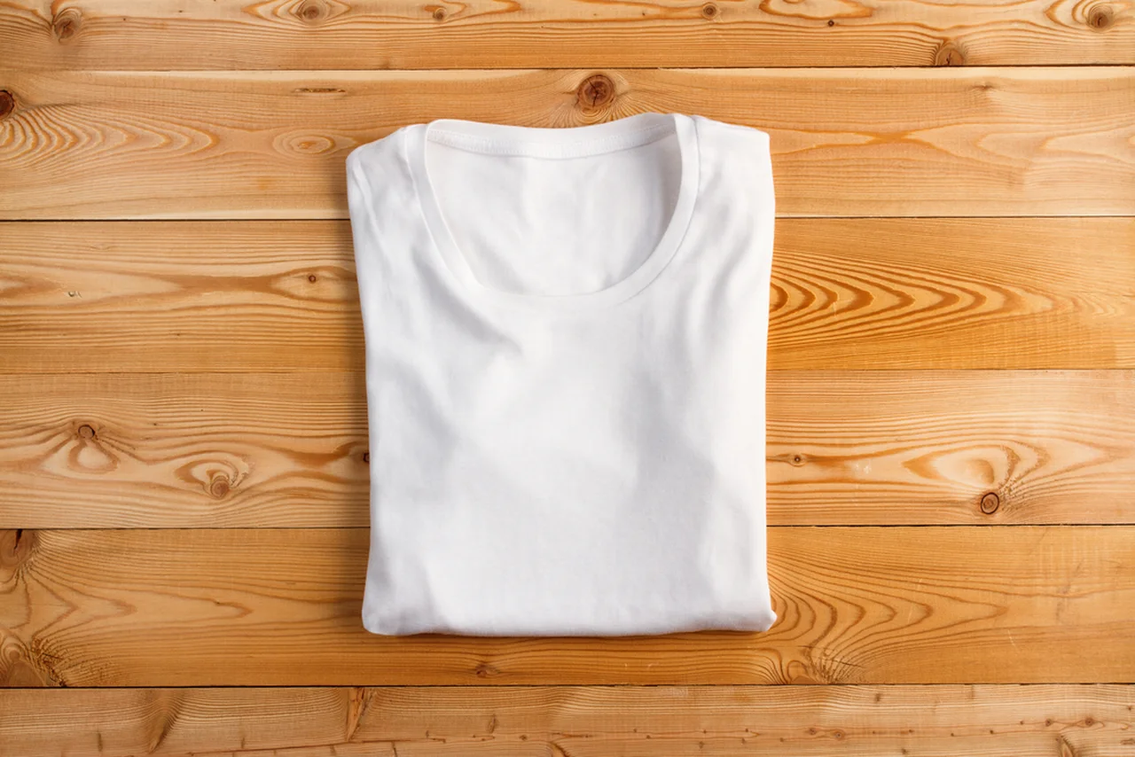 Jak przywrócić biel koszuli? 