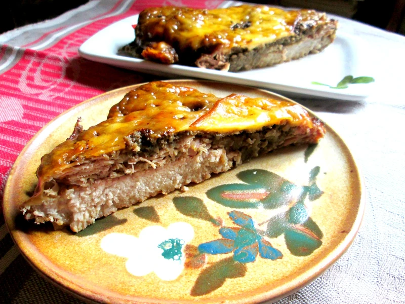 Zapiekanka schabowa z pieczarkami