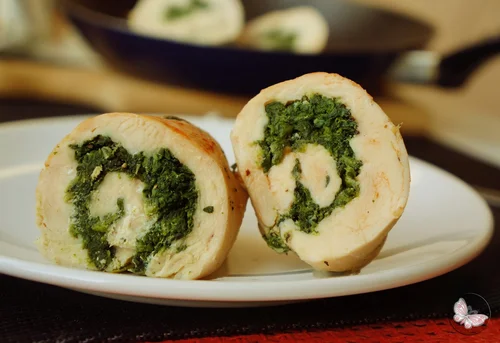 Roladki z kurczaka ze szpinakiem i mozzarellą