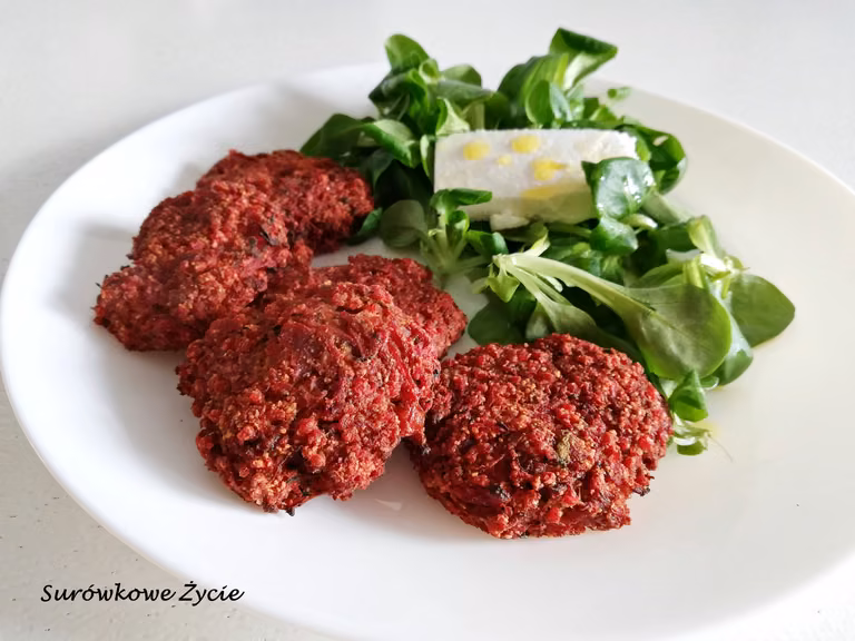 Kotlety wege z buraka i kaszy jaglanej (bez laktozy, bez glutenu)