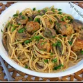 Grzybowe spaghetti z drobiowymi klopsikami