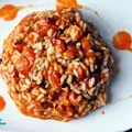 Risotto z kiełbasą i pomidorami