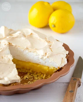 Tarta cytrynowa z bezą (Lemon Meringue Pie)