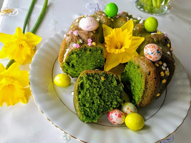 BABKA SZPINAKOWA