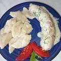 Kiełbasa biała parzona w sosie śmietanowo - chrzanowym