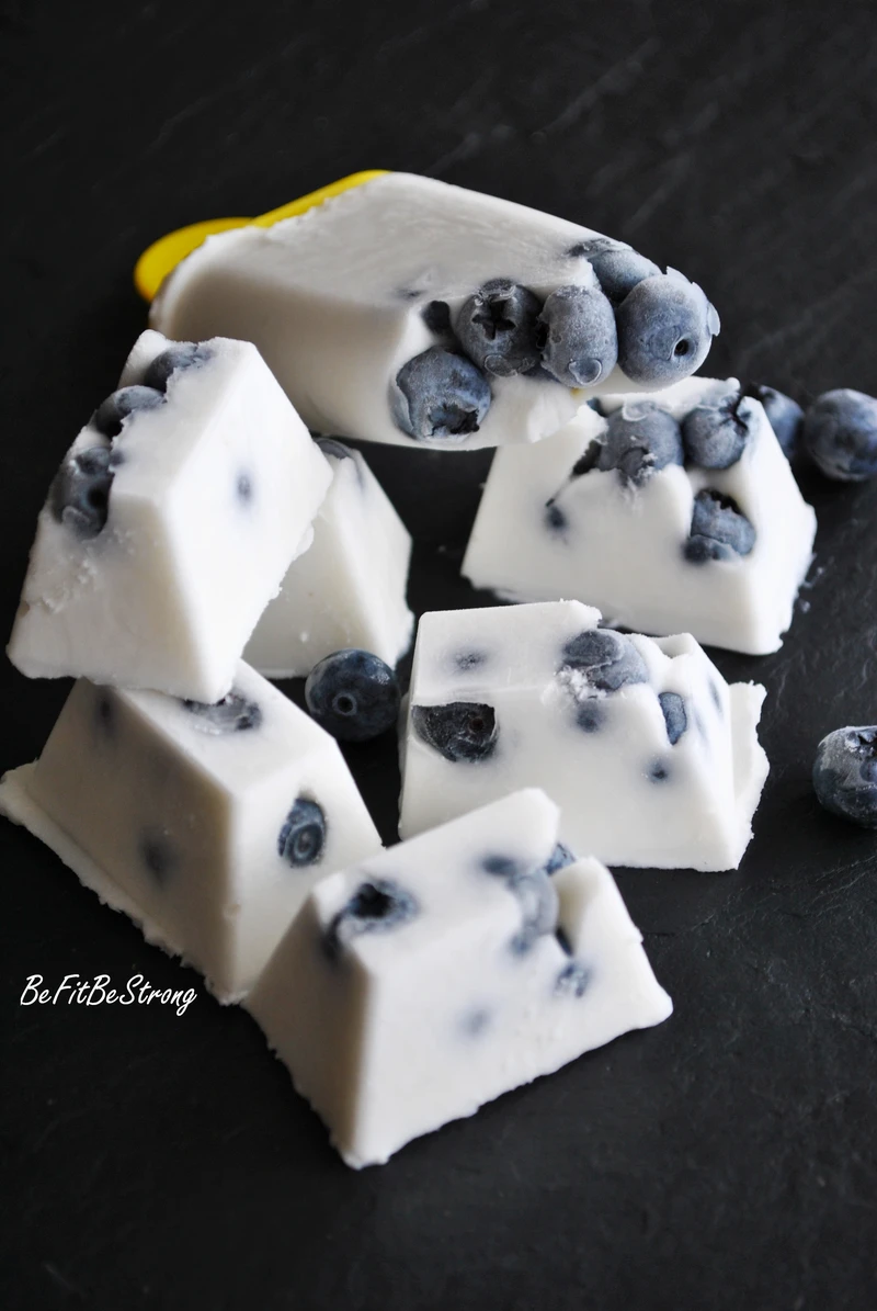 Lody kokosowe z borówkami (wegańskie)