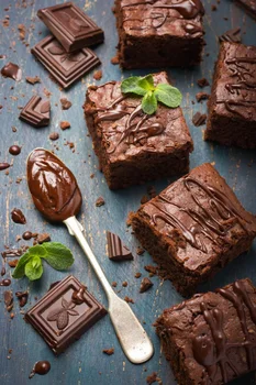 KLASYCZNE CZEKOLADOWE BROWNIE