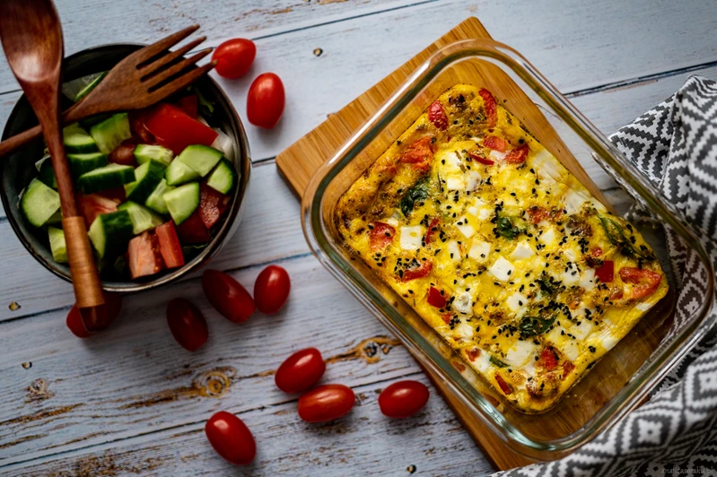 Frittata z fetą i suszonymi pomidorami - Analiza Smaku - Tutaj liczy się smak!