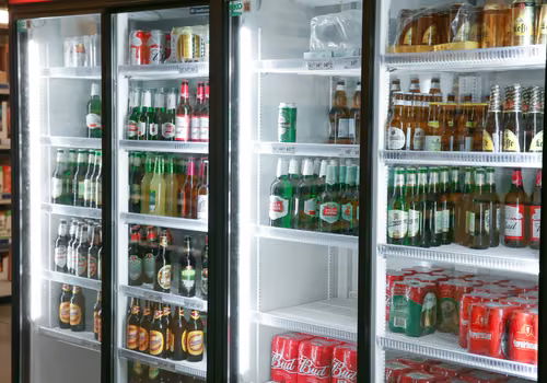 Ministerstwo Zdrowia stawia na ograniczenia! Nowe prawo zmieni rynek alkoholi w Polsce!