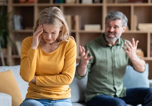 Czy mężczyzna zawsze odchodzi do młodszej? A może to nie o nią tu chodzi
