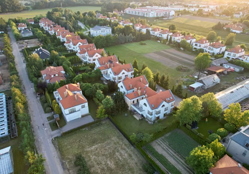 Rząd szykuje zmiany dla właścicieli domów. Chodzi o wspólne drogi