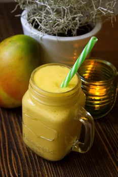 Mango lassi