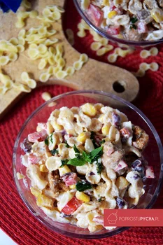 MAKARONOWA SAŁATKA Z KURCZAKIEM!