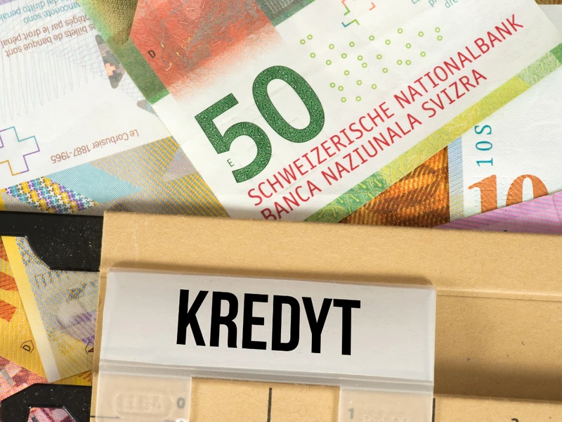 PKO BP zamienia kredyty frankowe na złotówkowe. Wystarczy złożyć wniosek online?