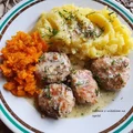 Klopsiki z indyka w sosie koperkowym