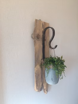DIY - Dekoracja ze słoika i deski.