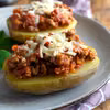 Pieczone ziemniaki z sosem bolognese