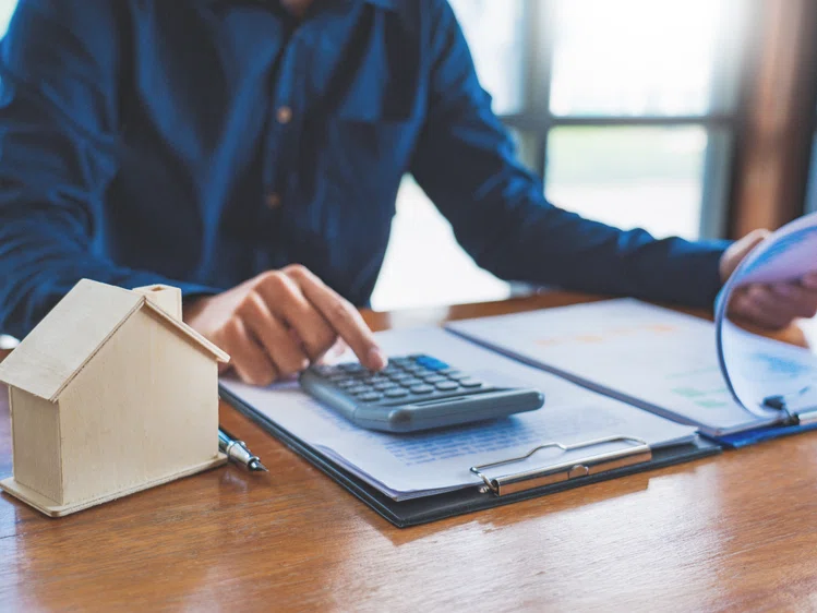 Zdjęcie UOKiK udostępnił kalkulator rat kredytów hipotecznych. Sprawdź ile możesz zyskać. #2