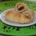 Maślane drożdżowe rogaliki z marmoladą albo nutellą (wyrabiane mikserem)