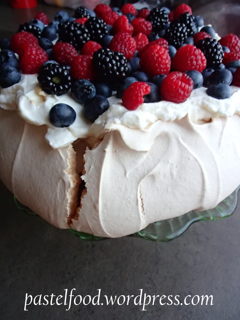 Pavlova - tort bezowy