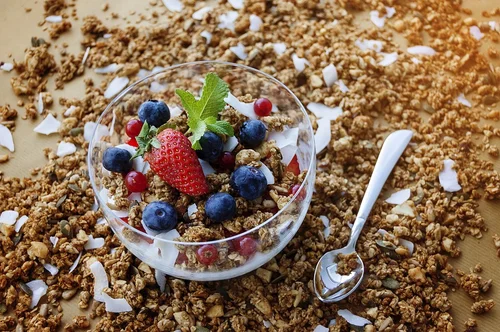 Domowa fit granola.