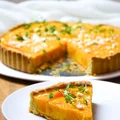 Tarta z pieczoną dynią, fetą i świeżym tymiankiem