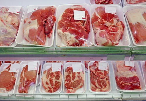 Biedronka rewolucjonizuje pakowanie mięsa! To pierwsza taka innowacja w Polsce!