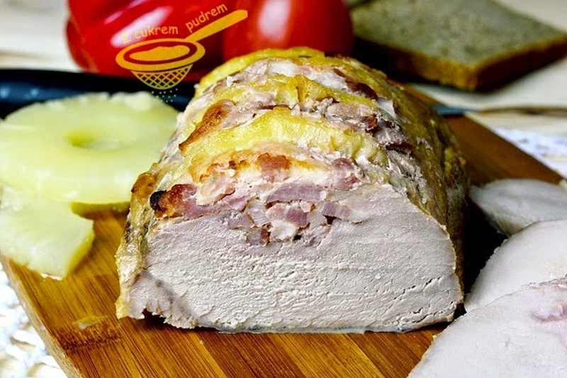 Schab pieczony z ananasem