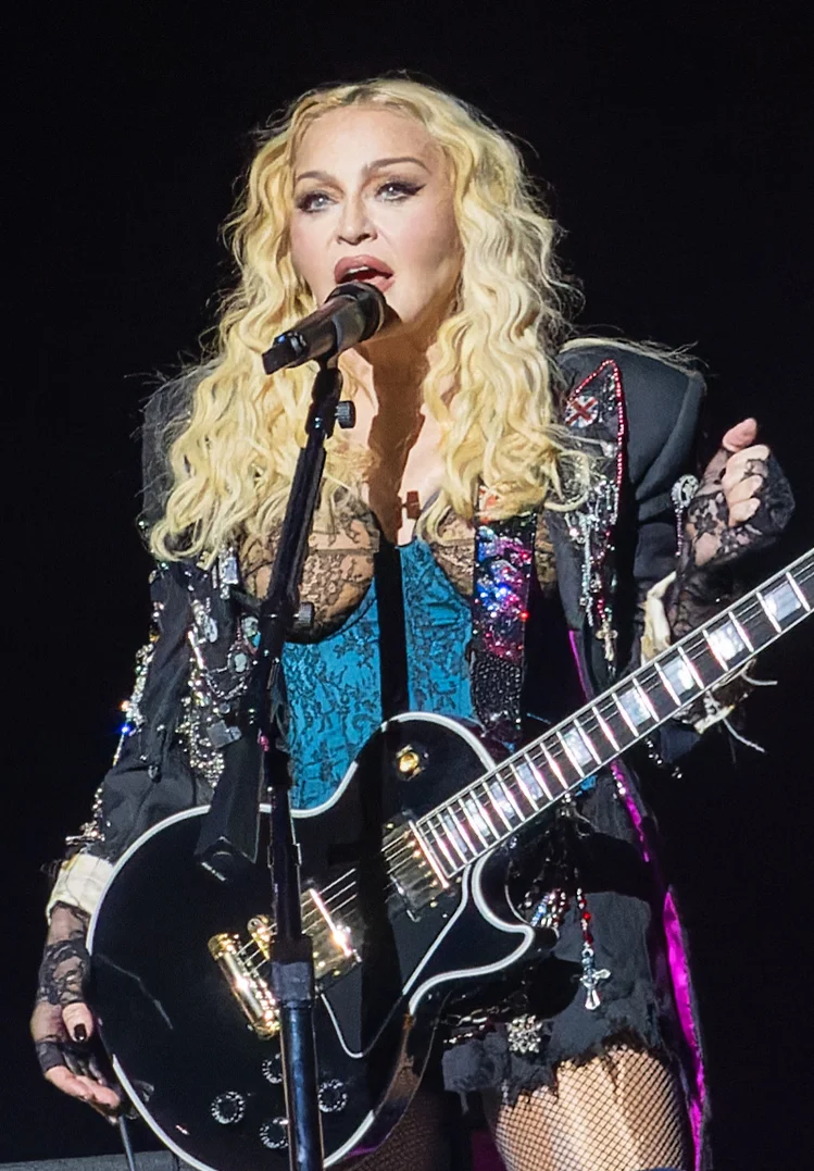 Zdjęcie Papież Leon XIV i Madonna są rodziną? Na jaw wyszło zaskakujące pokrewieństwo #1