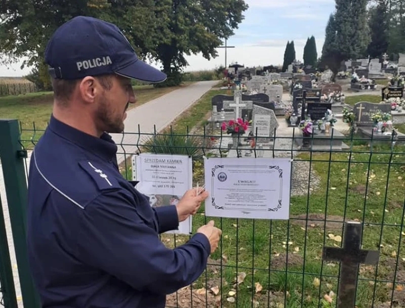 Takich nekrologów jeszcze nie widzieliście. Nietypowe ogłoszenia na cmentarzach