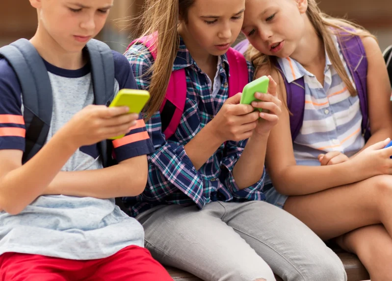Koniec social mediów dla dzieci w Danii! Polska pójdzie tą samą drogą?