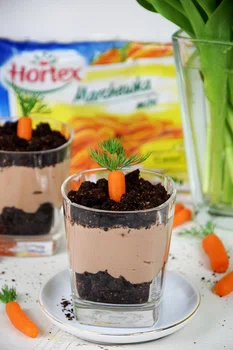 Czekoladowy deser z mini marchewkami Hortex – prosto z krzaczka wykopany!