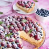 Tarta z malinami i borówkami