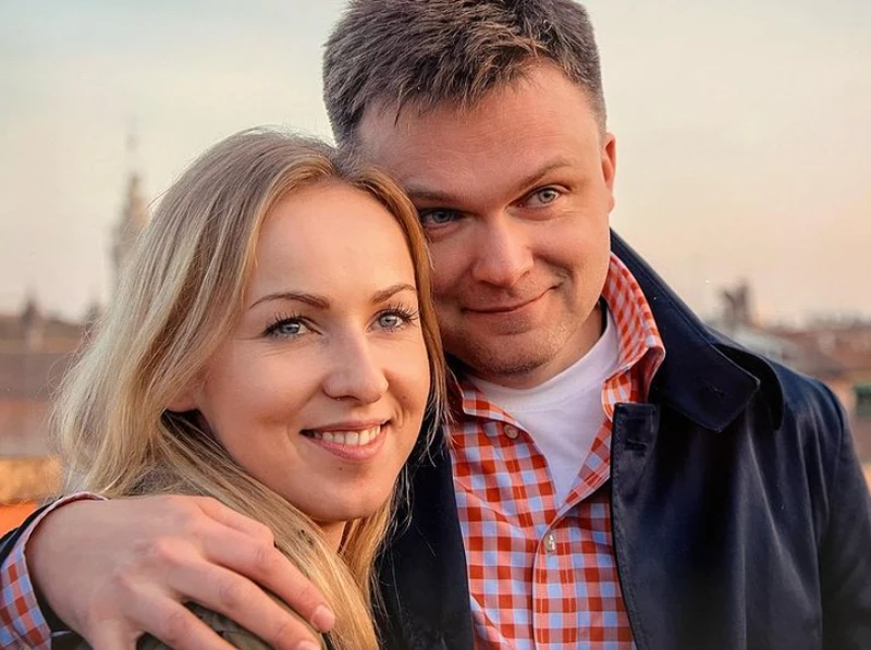 Szymon Hołownia boi się, że jego żona pójdzie na wojnę. “Otrzymuje rozkaz i leci”