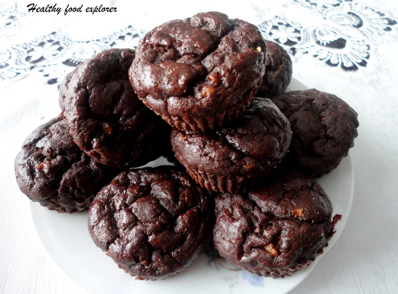 Dietetyczne muffinki czekoladowo - bananowe