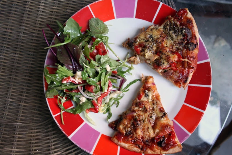 Pizza z kurczakiem barbecue