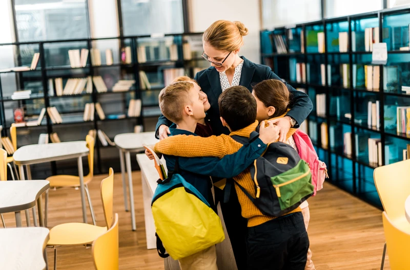 Międzynarodowy Dzień Przytulania Bibliotekarza: Święto, które warto obchodzić