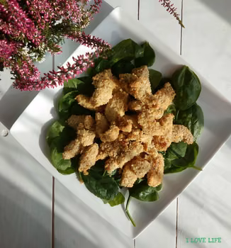 Nuggetsy w sezamie