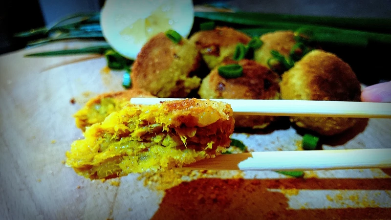 obłędne kotleciki curry z tuńczyka