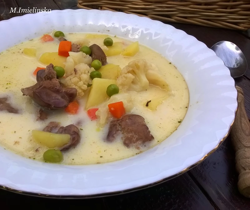 zupa jarzynowa z wątróbką
