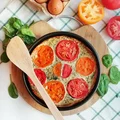 Pełnoziarnista tarta z cukinią i szpinakiem