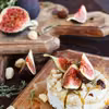 Pieczony camembert z figami