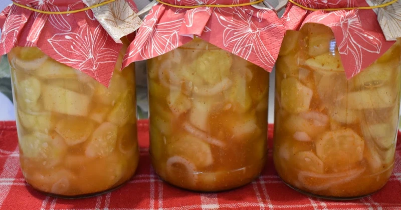 Ogórki z czosnkiem