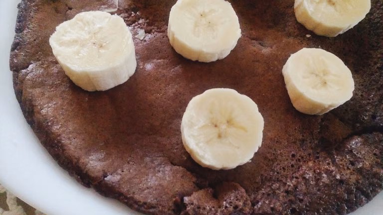 Kakaowy omlet z bananem