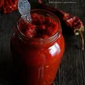 pindżur - macedońska pasta z pieczonej papryki, bakłażanów i pomidorów